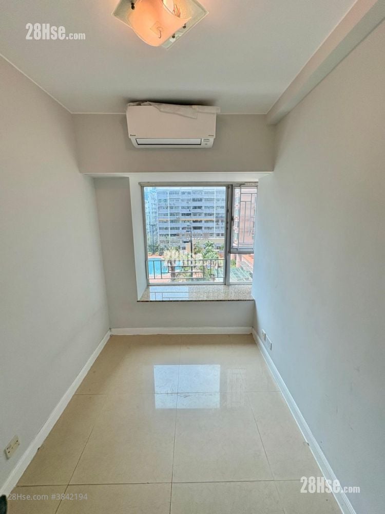 Sky Tower Sell 2 Bedrooms , 1 Bathroom 452 ft²