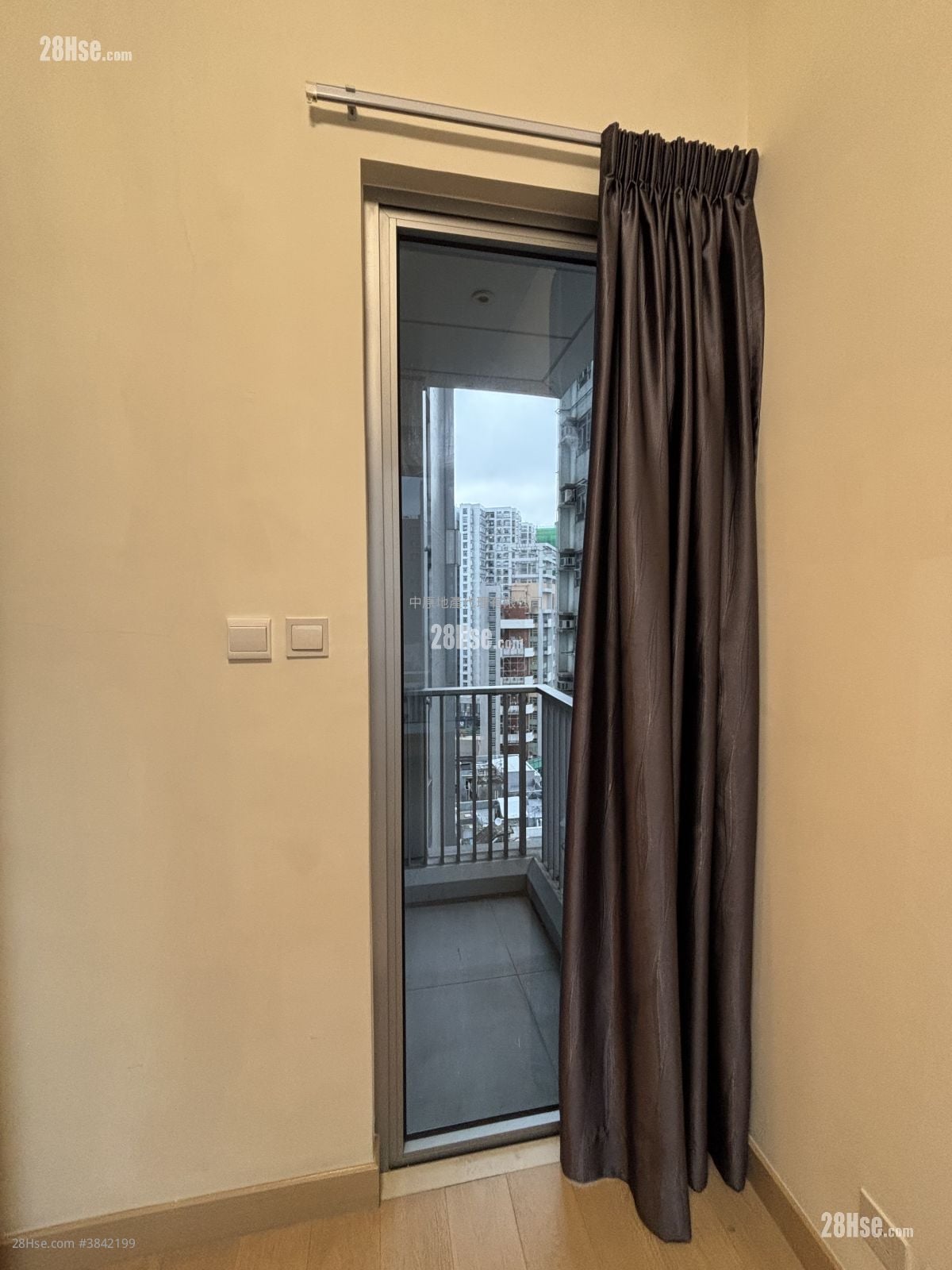 Island Residence Rental 2 Bedrooms , 1 Bathroom 543 ft²