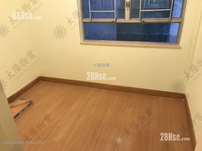 Whampoa Garden Sell 2 Bedrooms 389 ft²