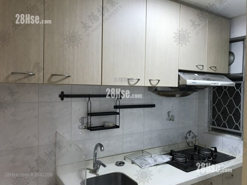 Whampoa Garden Sell 2 Bedrooms 389 ft²