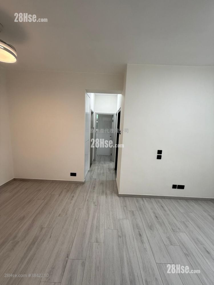 Allway Garden Sell 3 Bedrooms , 1 Bathroom 536 ft²