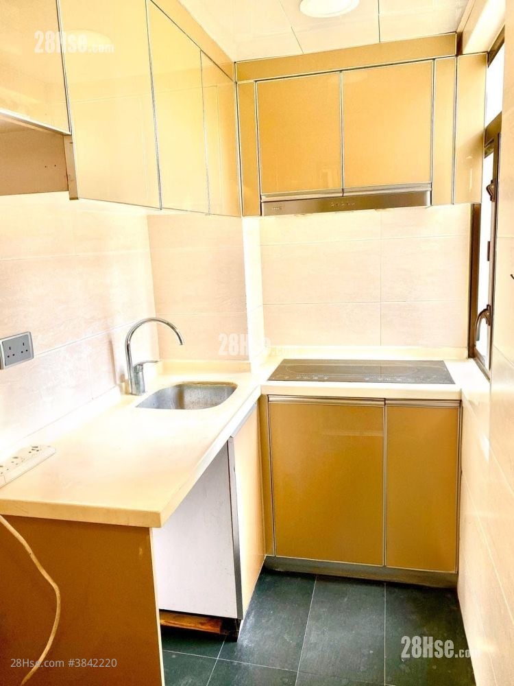 Clague Garden Estate Sell 1 Bedroom , 1 Bathroom 363 ft²