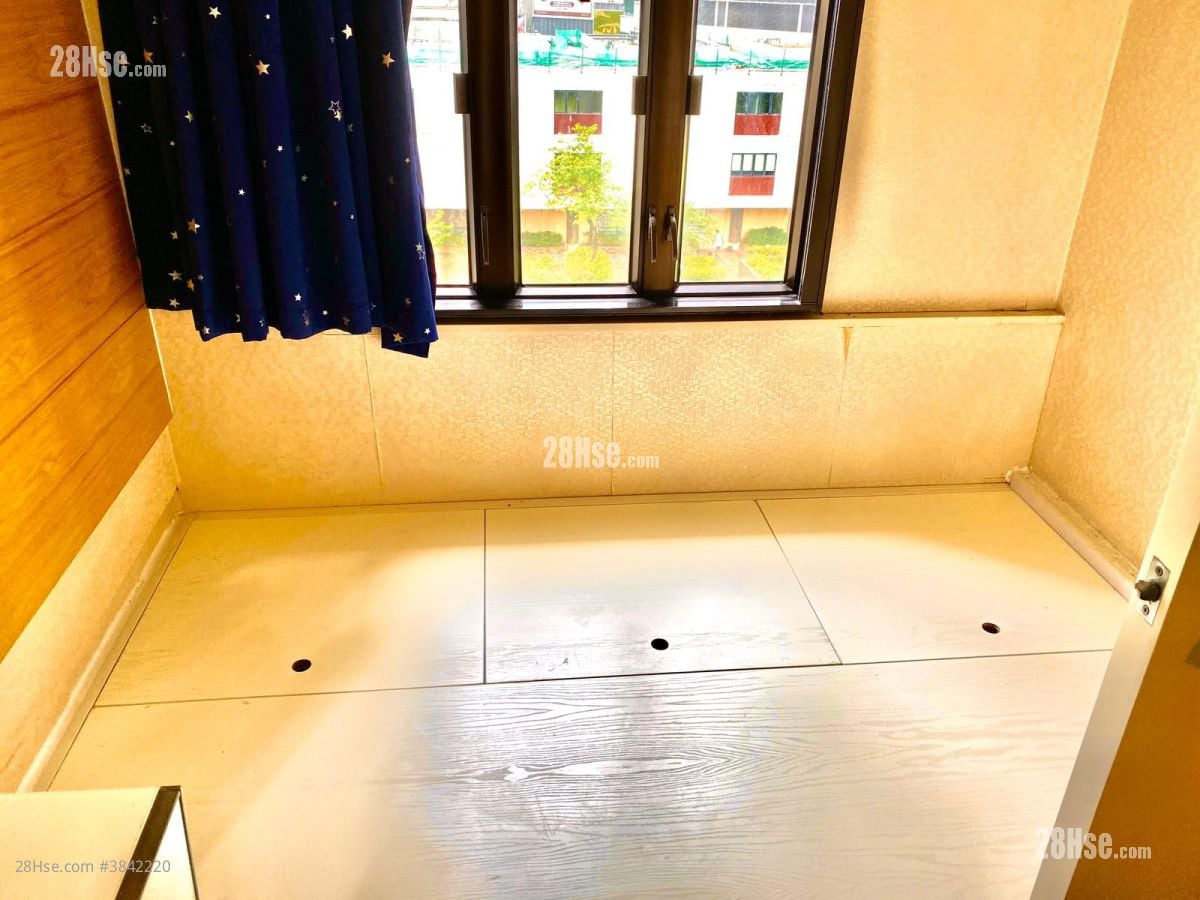 Clague Garden Estate Sell 1 Bedroom , 1 Bathroom 363 ft²