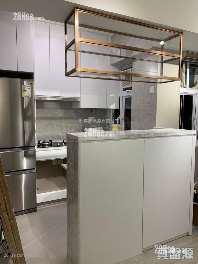 Manifold Court Sell 2 Bedrooms 381 ft²