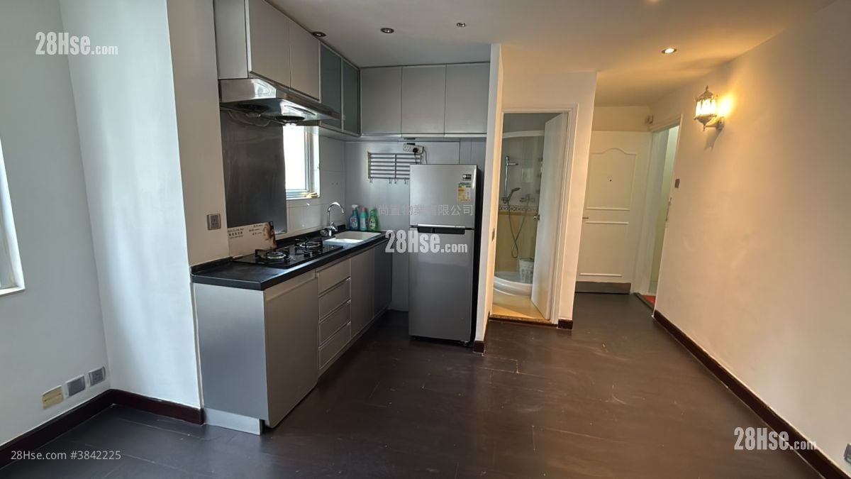 Nam Wing Building Sell 1 Bedroom , 1 Bathroom 308 ft²
