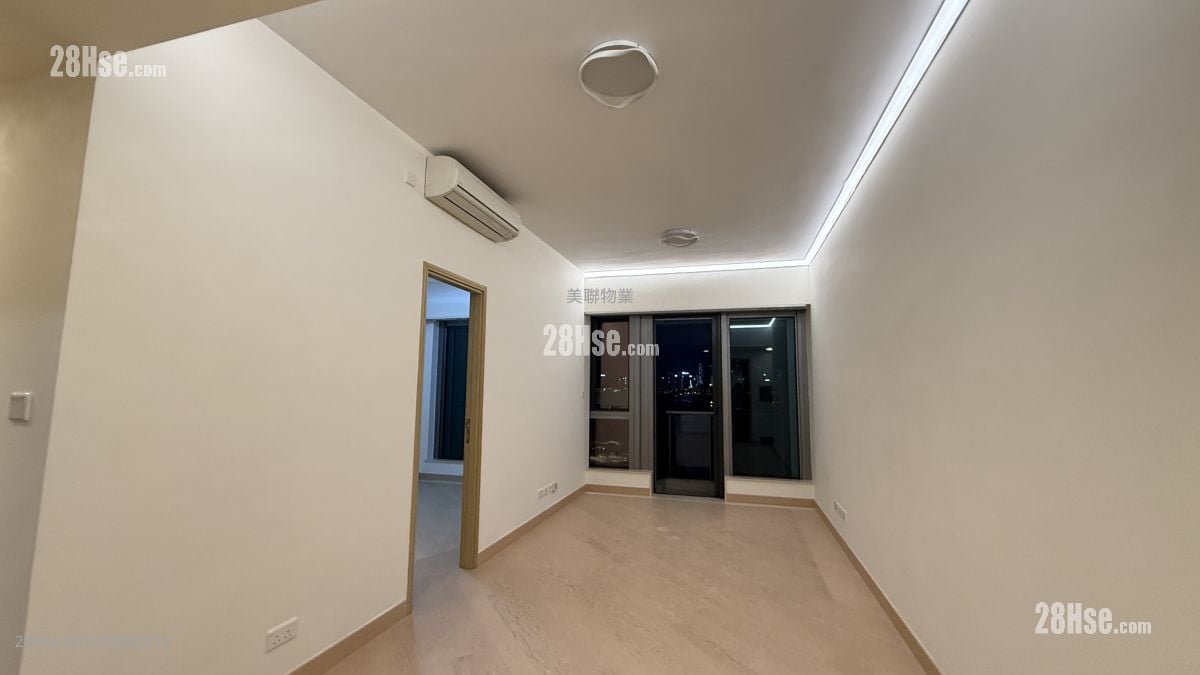 Grand Victoria Rental 797 ft²