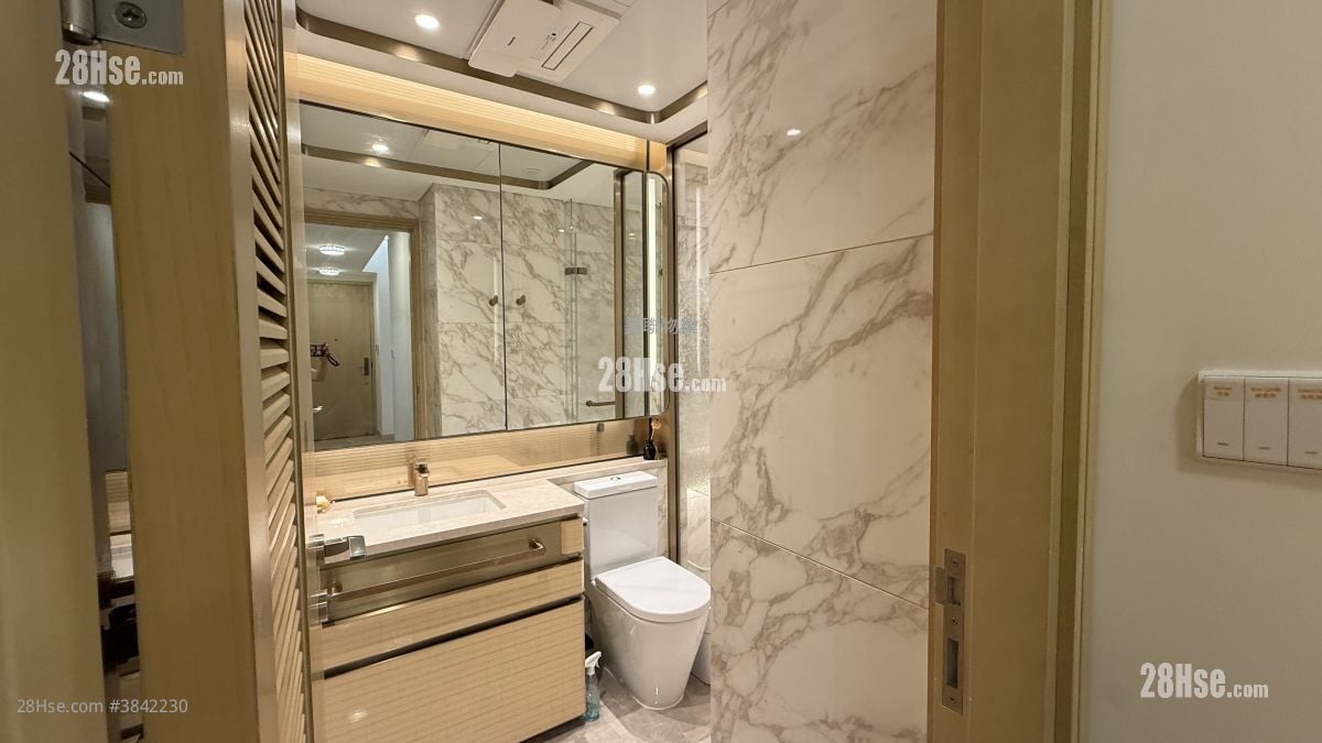 Grand Victoria Rental 797 ft²