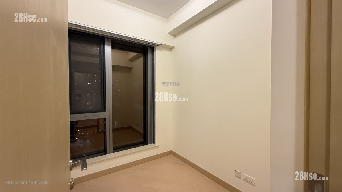 Grand Victoria Rental 797 ft²