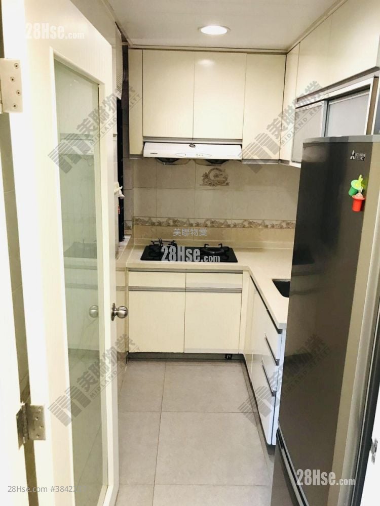 New Town Plaza Sell 3 Bedrooms 640 ft²