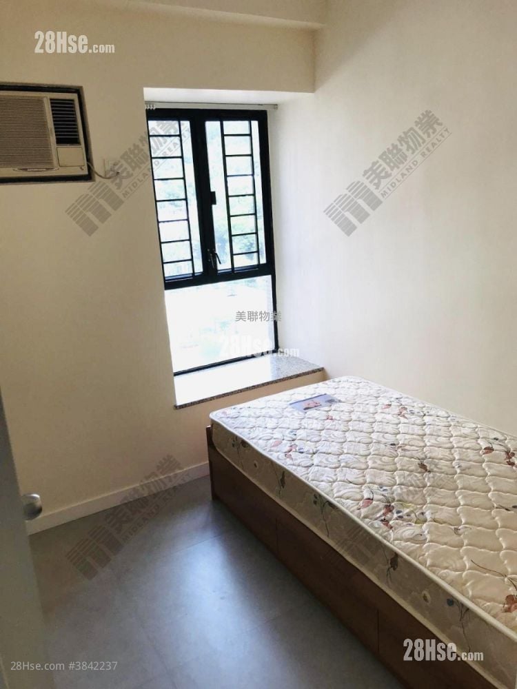 New Town Plaza Sell 3 Bedrooms 640 ft²