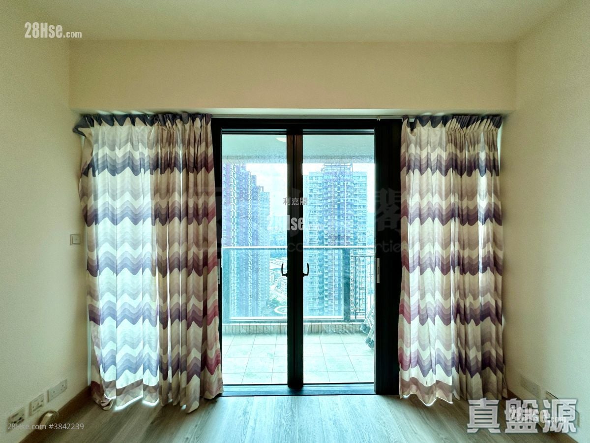 Yoho Midtown Sell 4 Bedrooms 1,029 ft²