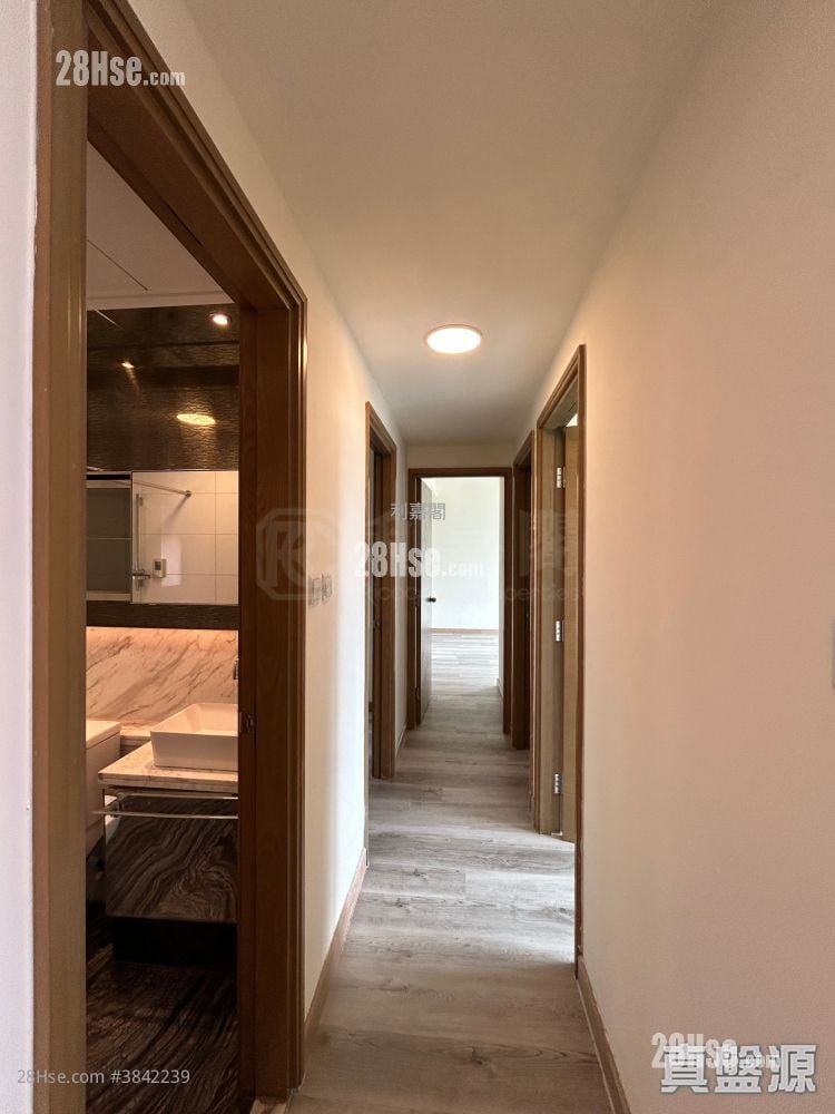 Yoho Midtown Sell 4 Bedrooms 1,029 ft²