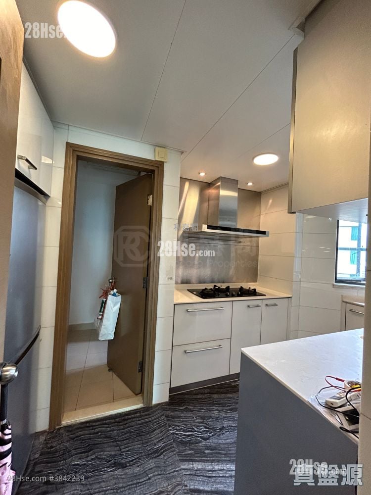 Yoho Midtown Sell 4 Bedrooms 1,029 ft²