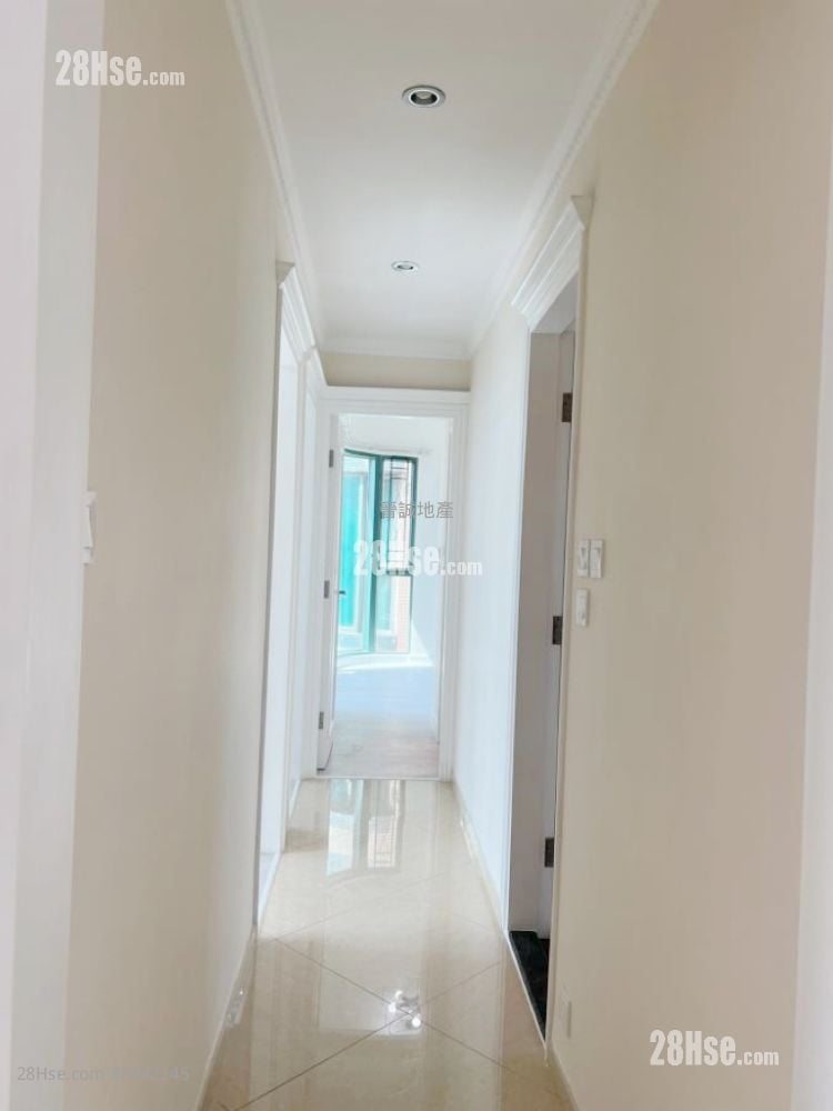 Royal Sea Crest Sell 4 Bedrooms , 3 Bathrooms 1,086 ft²