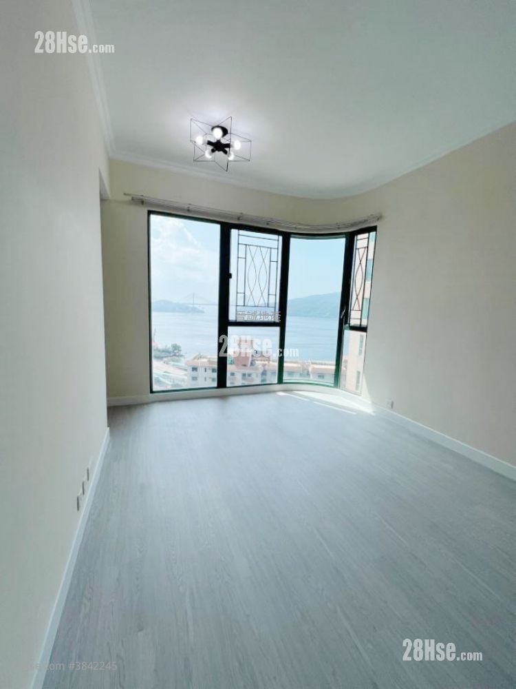 Royal Sea Crest Sell 4 Bedrooms , 3 Bathrooms 1,086 ft²