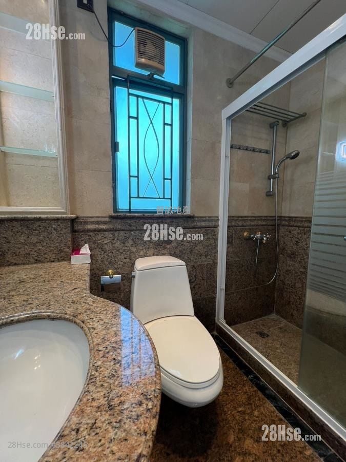 Royal Sea Crest Sell 4 Bedrooms , 3 Bathrooms 1,086 ft²