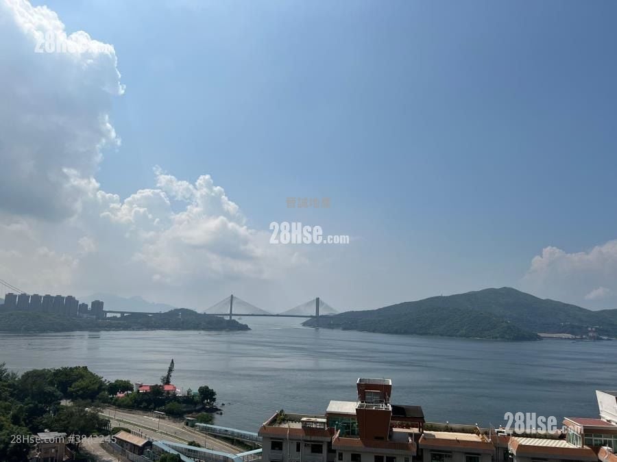 Royal Sea Crest Sell 4 Bedrooms , 3 Bathrooms 1,086 ft²