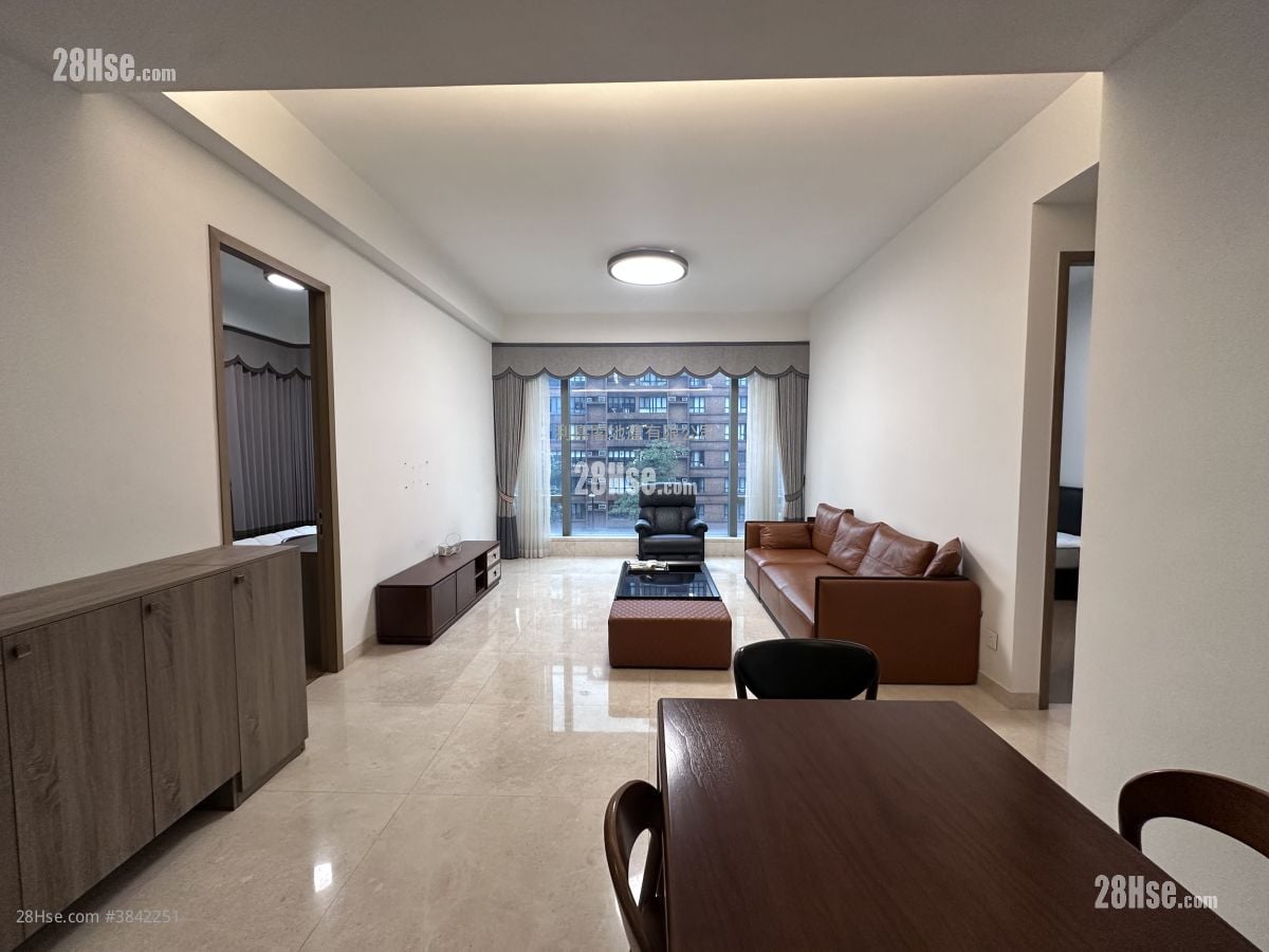 Cristallo Sell 3 Bedrooms 1,310 ft²
