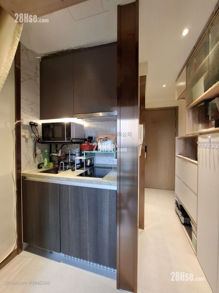 Ava228 Sell Studio , 1 Bathroom 155 ft²