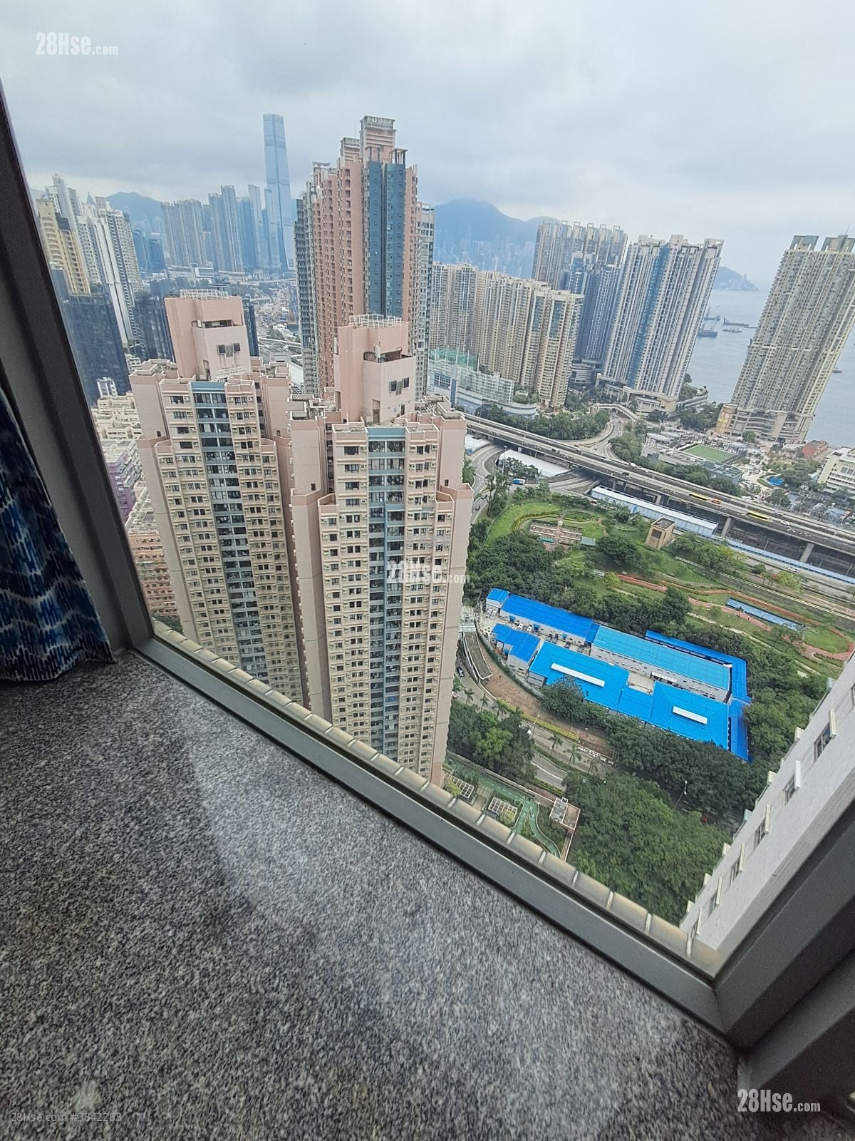 港湾豪庭 租盘 2 房 344 平方尺