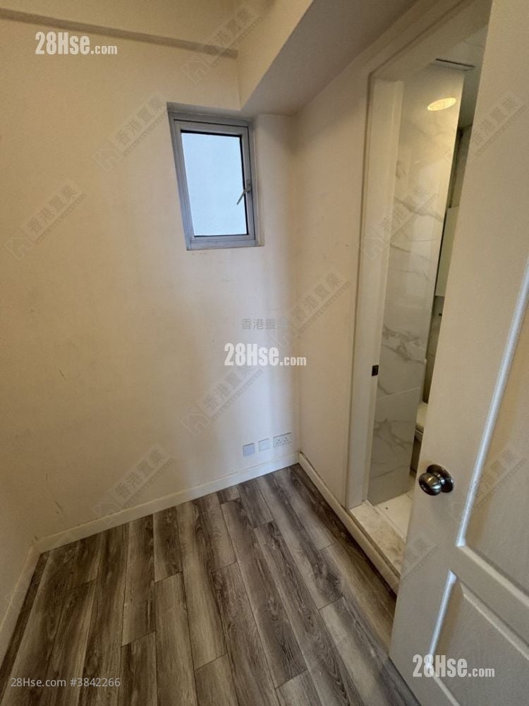 The Harbourside Sell 3 Bedrooms , 2 Bathrooms 1,062 ft²