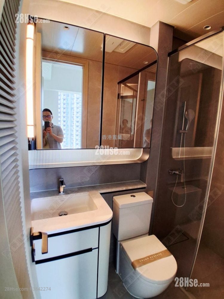 Grand Seasons Sell 1 Bedroom , 1 Bathroom 323 ft²