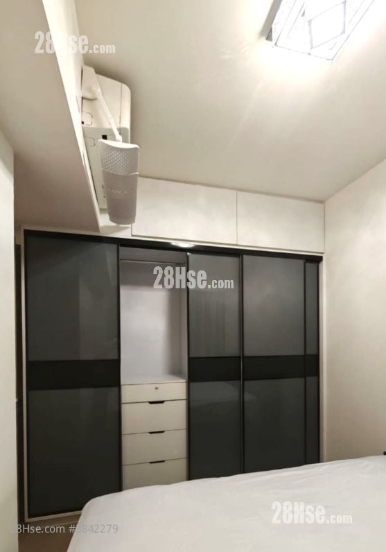 Solaria Rental 2 Bedrooms , 1 Bathroom 519 ft²