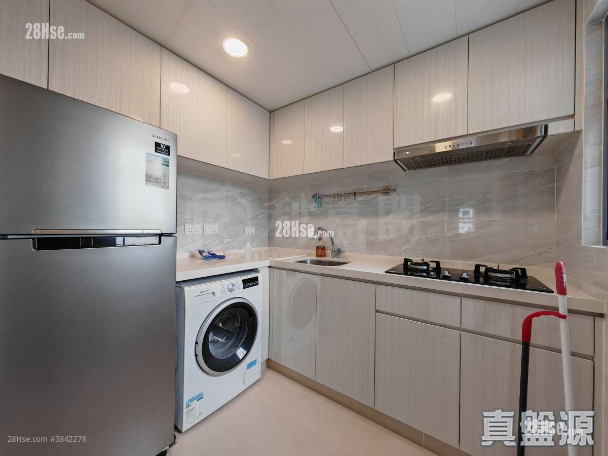 Greenfields Sell 2 Bedrooms 443 ft²