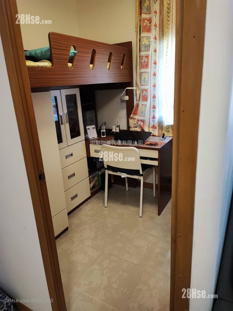 Ka Tin Court Sell 3 Bedrooms , 1 Bathroom 504 ft²