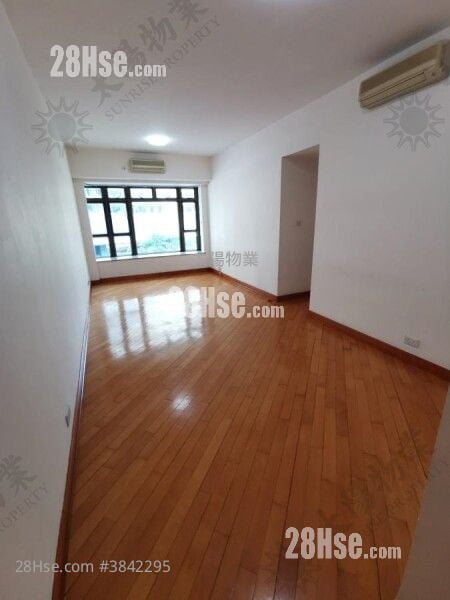 Royal Peninsula Rental 3 Bedrooms 968 ft²