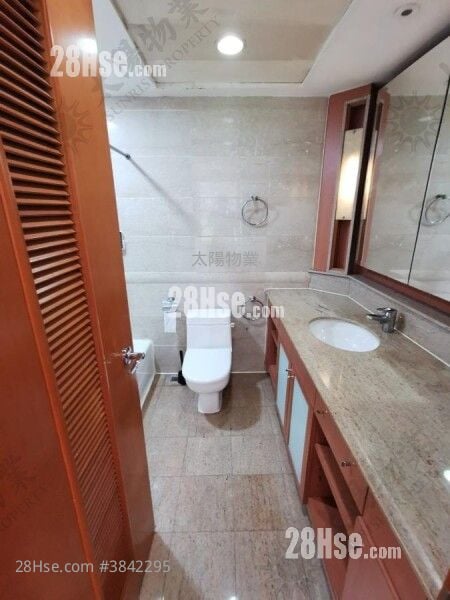 Royal Peninsula Rental 3 Bedrooms 968 ft²