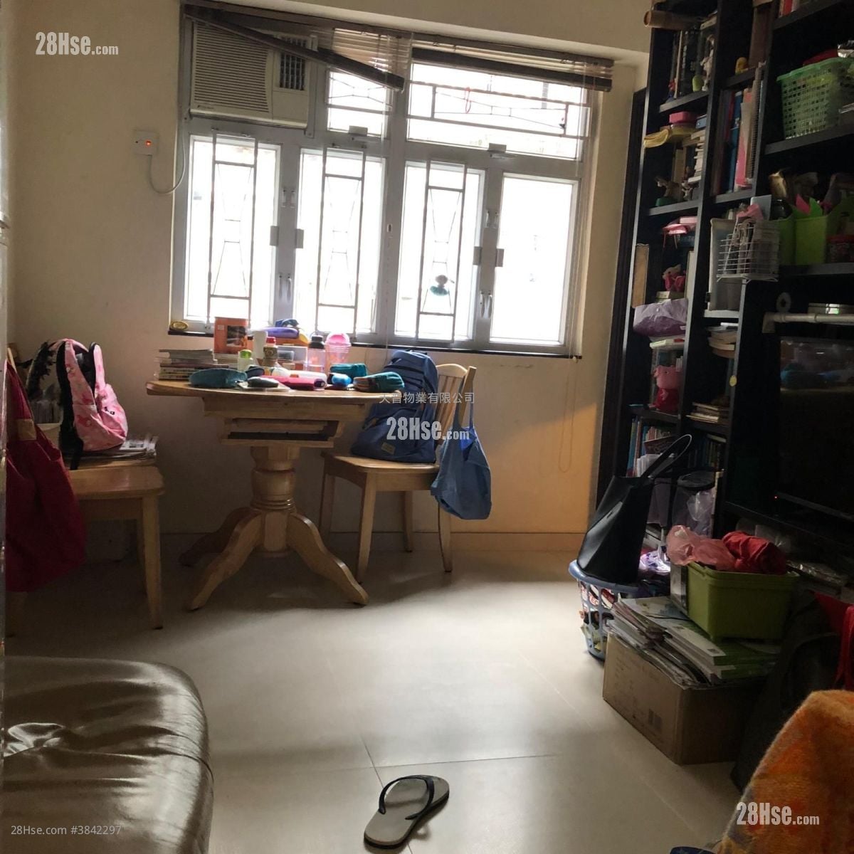 Honour Building Sell 2 Bedrooms , 1 Bathroom 318 ft²