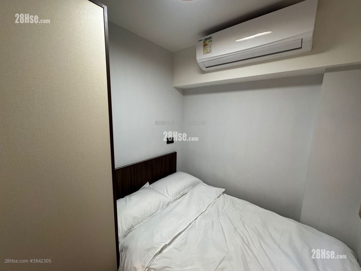 9-11 Staunton Street Rental 2 Bedrooms , 1 Bathroom 300 ft²