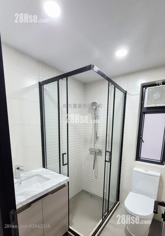 Village Rental 3 Bedrooms , 2 Bathrooms 700 ft²