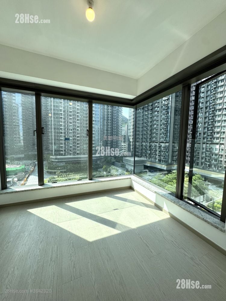 The Southside Sell 3 Bedrooms , 1 Bathroom 737 ft²