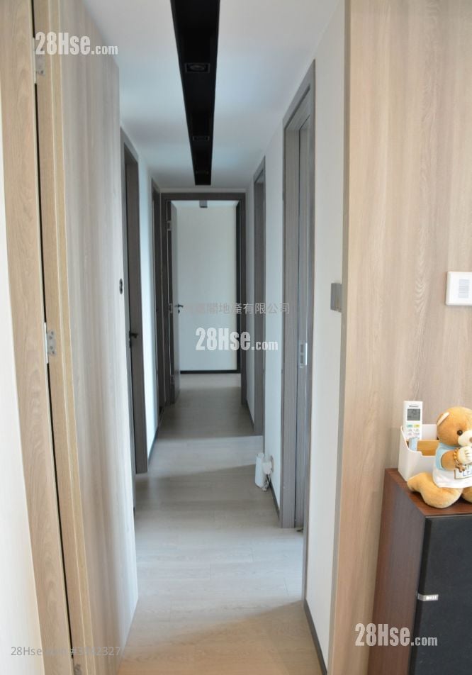 Hemera Sell 4 Bedrooms , 3 Bathrooms 950 ft²