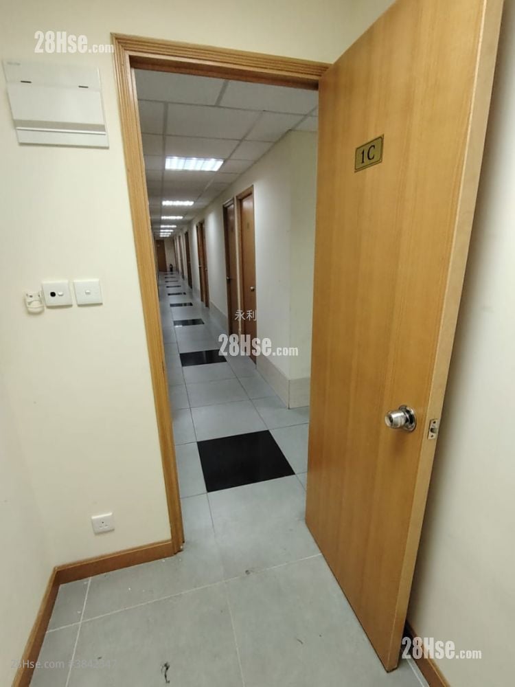 Mercantile Industrial & Warehouse Building Rental
