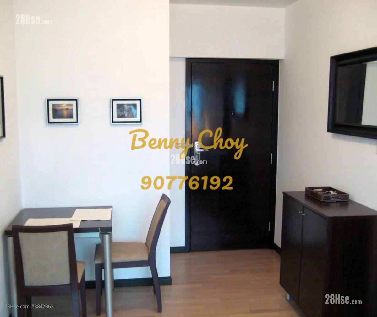 Centre Place Rental 2 Bedrooms , 1 Bathroom 474 ft²