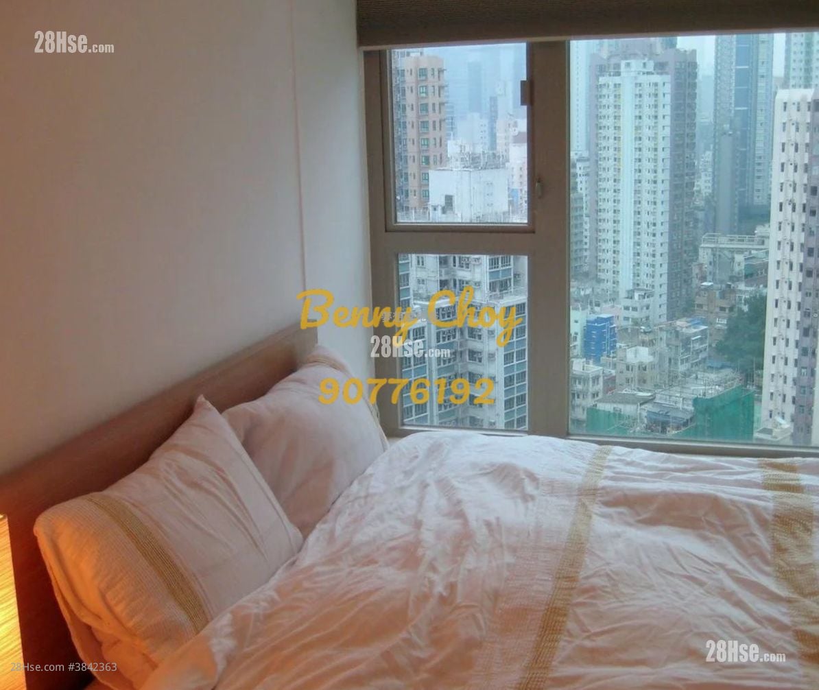 Centre Place Rental 2 Bedrooms , 1 Bathroom 474 ft²