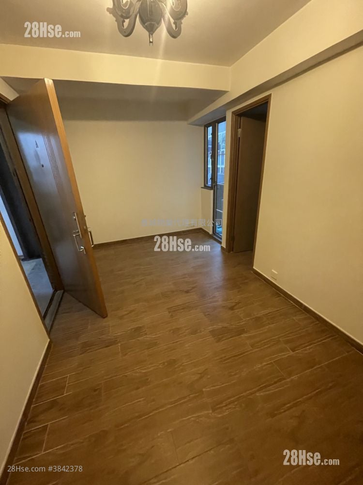 Perfect Mansion Rental 2 Bedrooms , 1 Bathroom 304 ft²