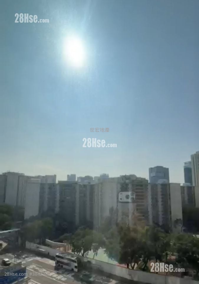 泰峯 售盤 3 房 , 2 浴室 671 平方呎