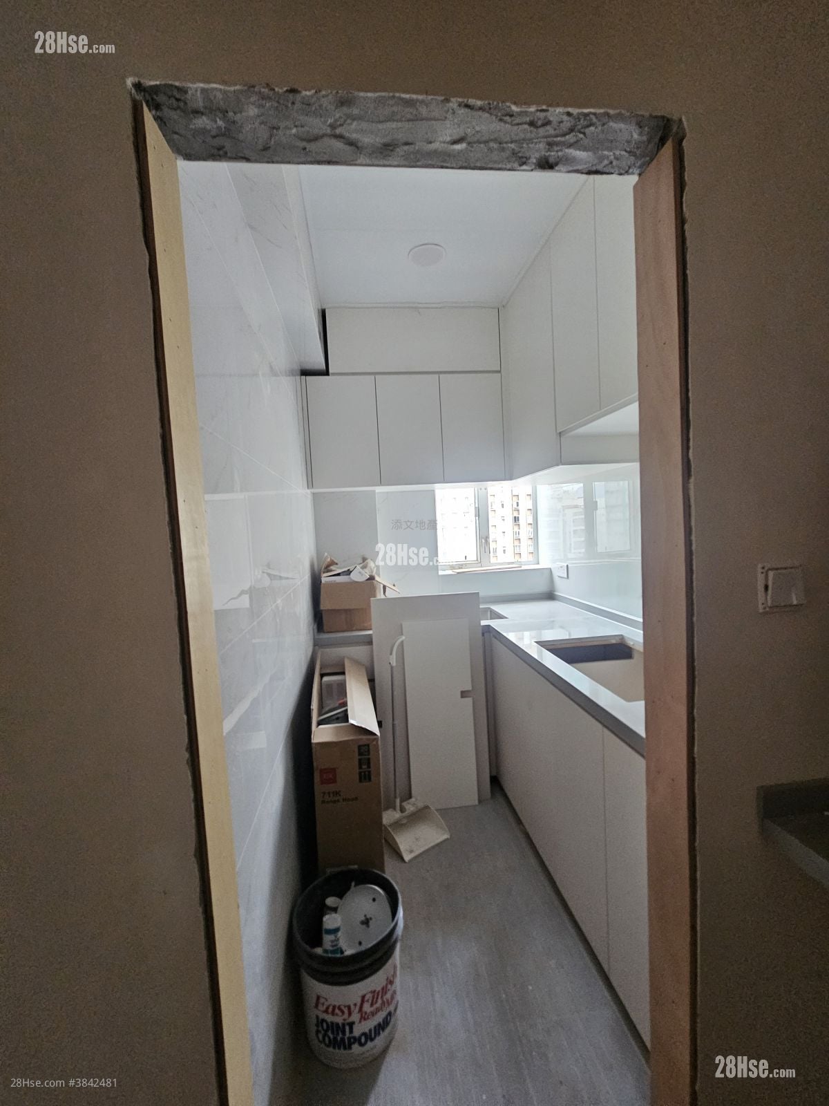 Kwok Wah Mansion Rental 3 Bedrooms , 1 Bathroom 626 ft²