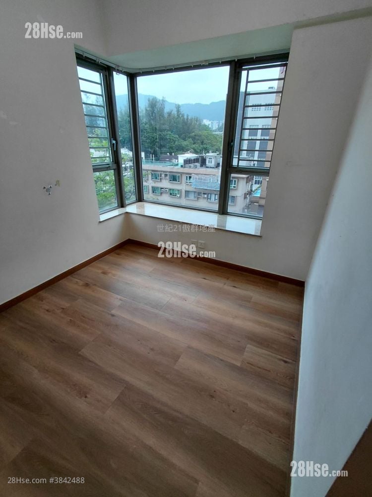 The Bloomsville Sell 3 Bedrooms , 2 Bathrooms 752 ft²
