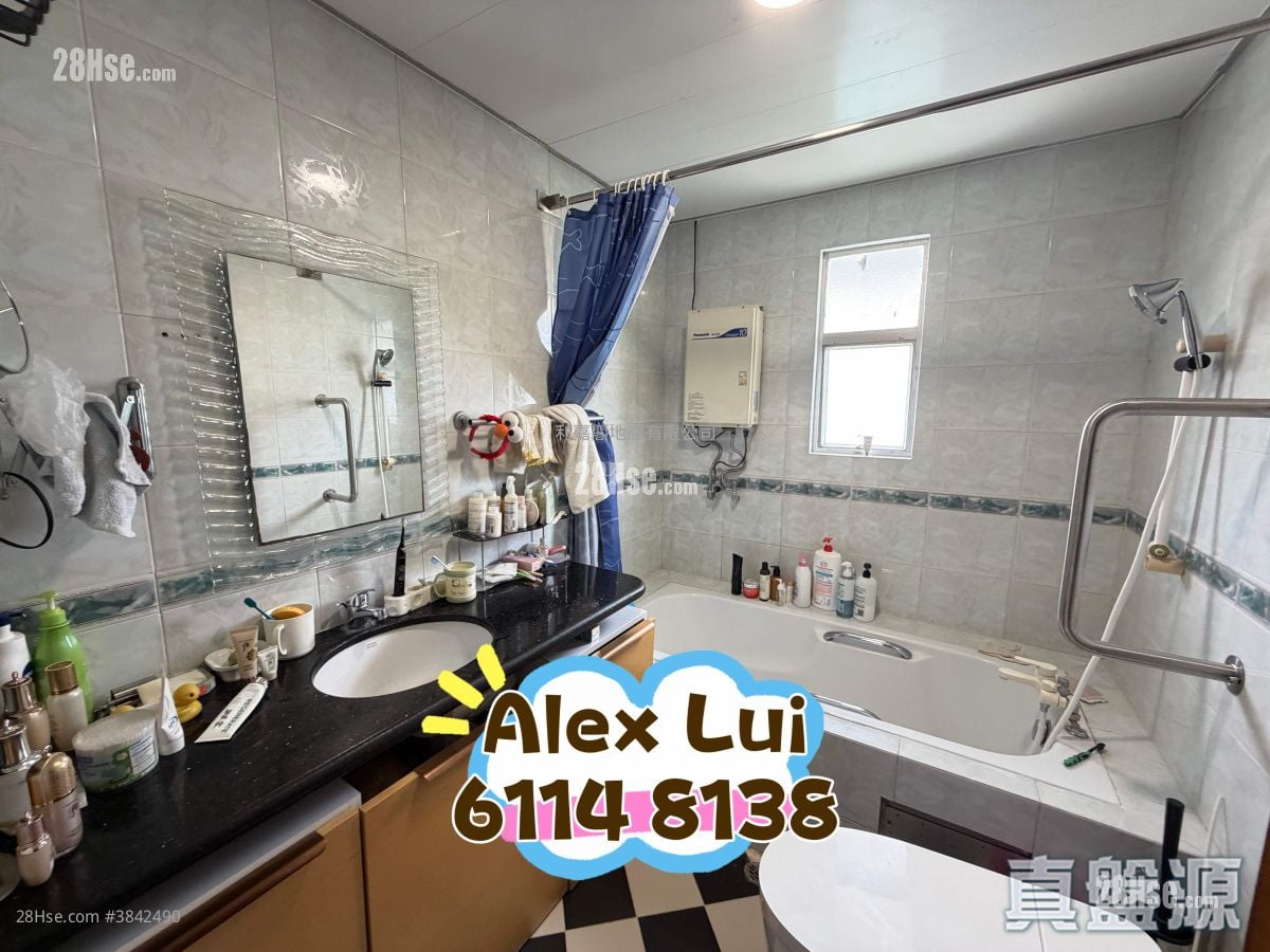 Fairview Park Sell 3 Bedrooms , 2 Bathrooms 1,035 ft²