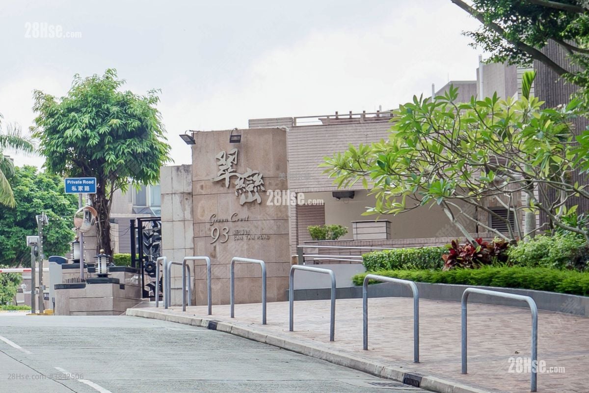 main door: Green Crest Sell 3 Bathrooms 1,090 ft²