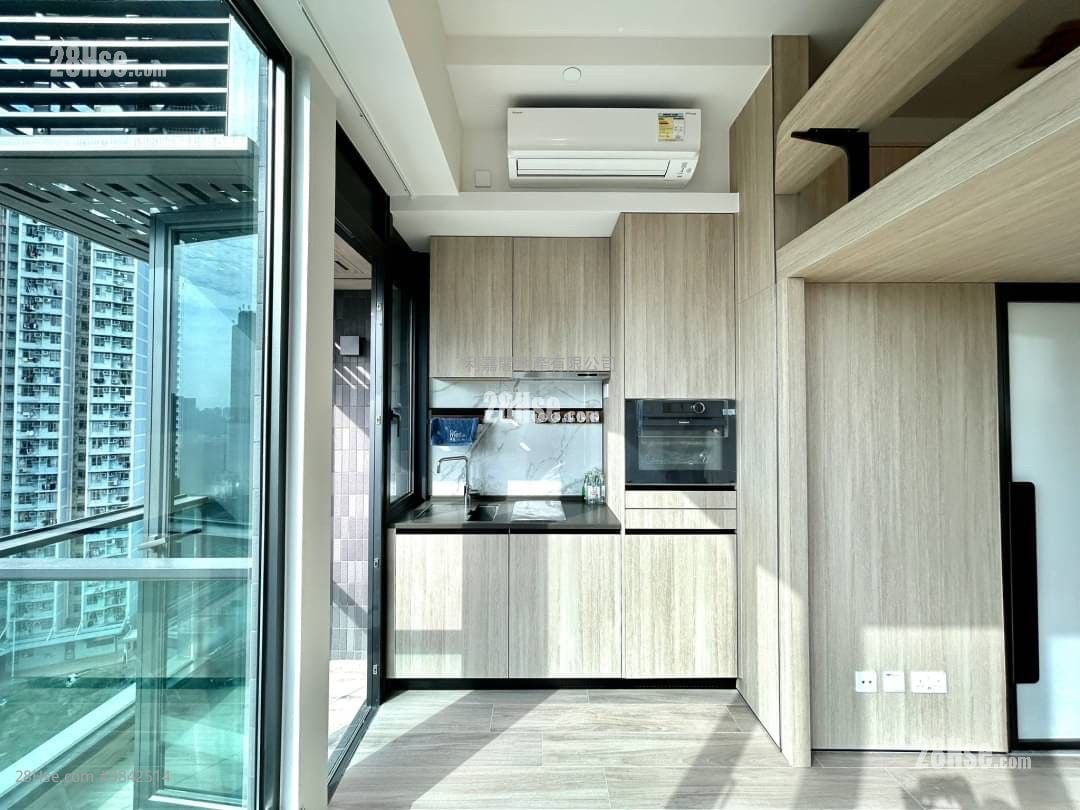 The Met.azure Rental 1 Bathroom 207 ft²