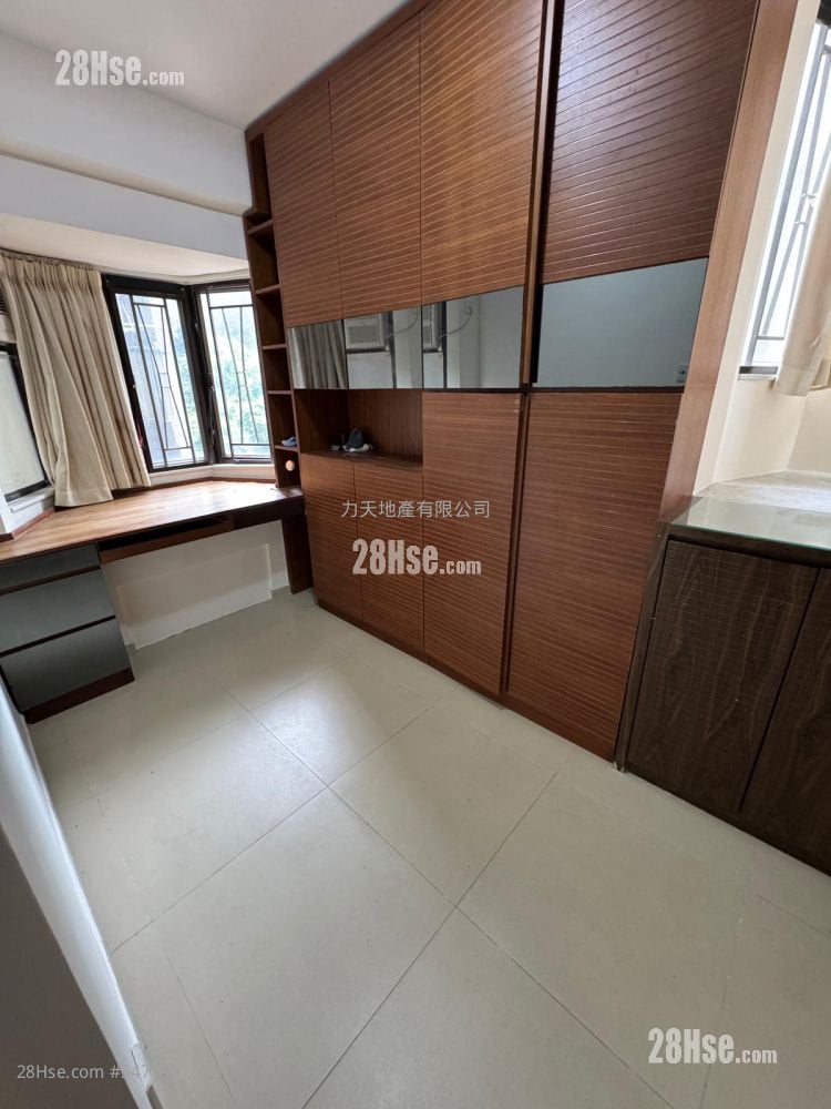 bedroom 1: Belair Gardens Sell 3 Bedrooms , 1 Bathroom 670 ft²