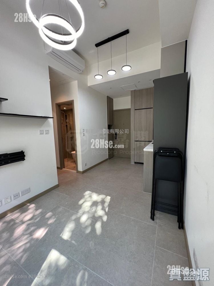 Wetland Seasons Bay Rental 349 ft²