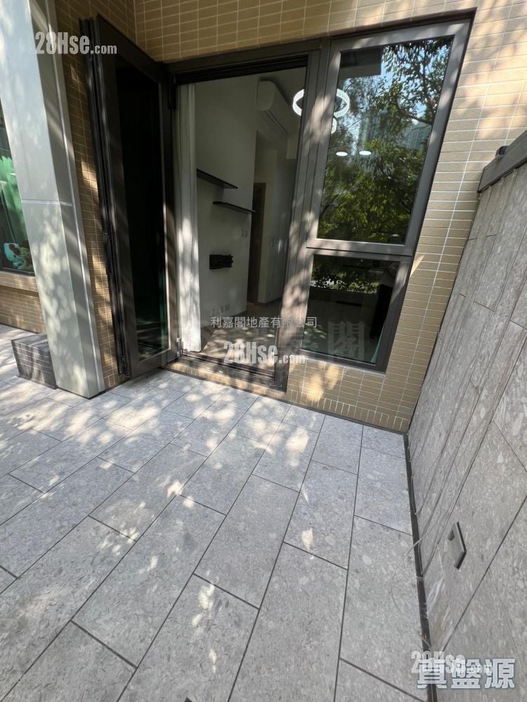 Wetland Seasons Bay Rental 349 ft²
