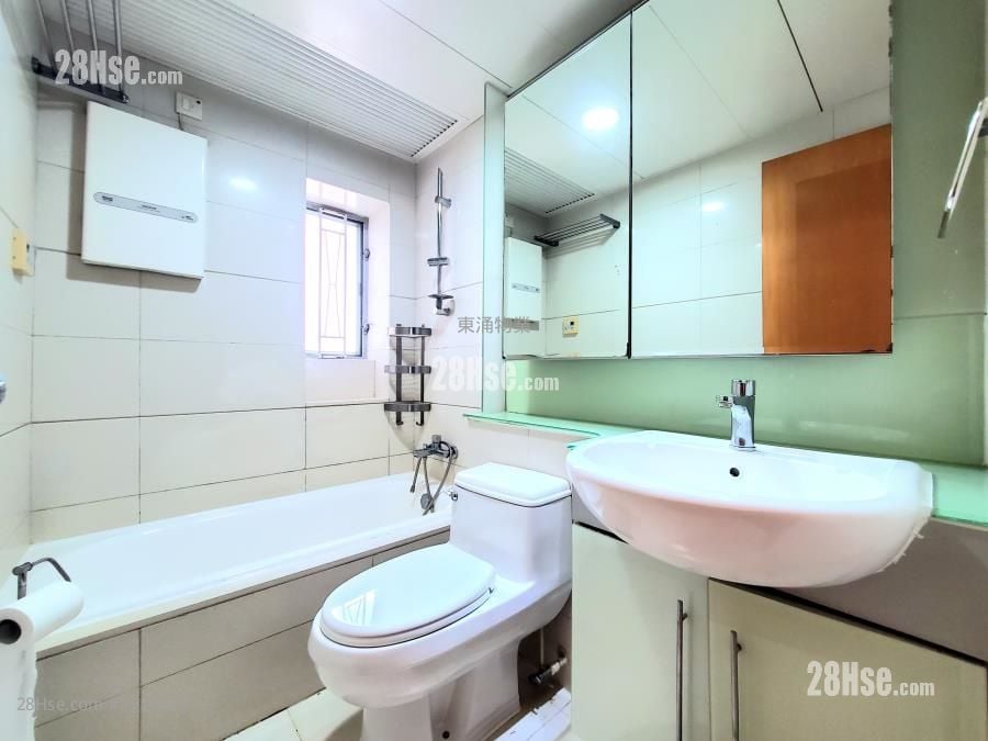 Coastal Skyline Sell 3 Bedrooms , 2 Bathrooms 792 ft²